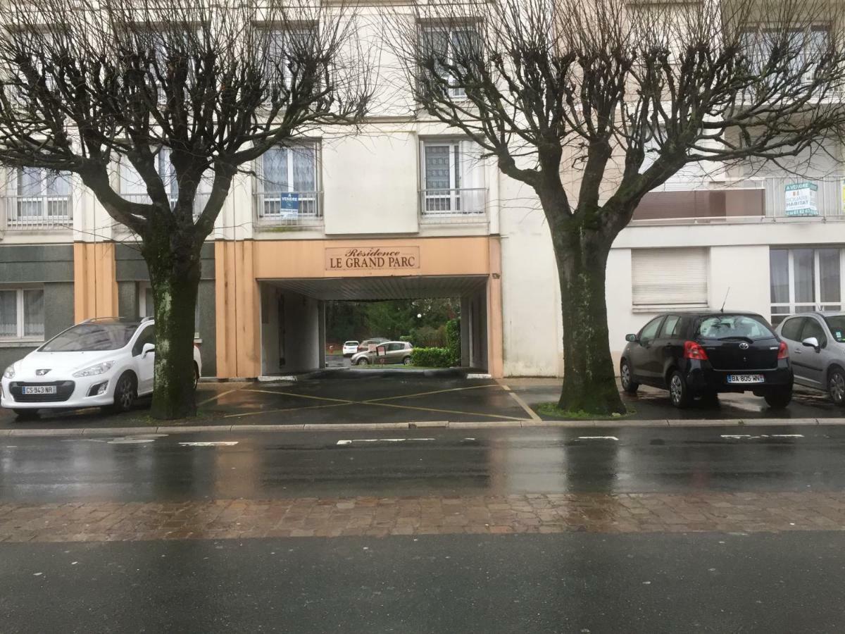 Appartement Le Grand Parc Chateauroux Exterior photo