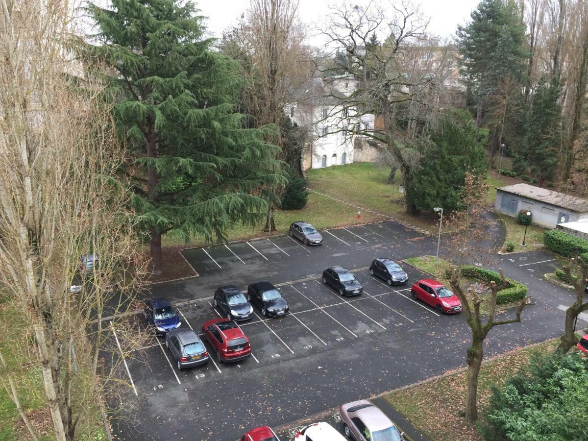 Appartement Le Grand Parc Chateauroux Exterior photo